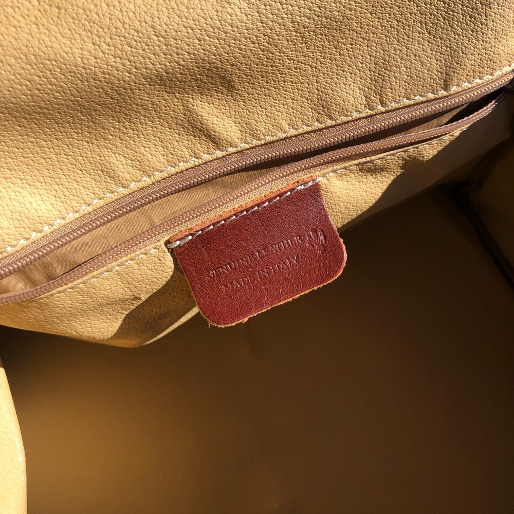 Vtg XL Leather Doctors Duffel Bag  🎩👑 - Picture 6 of 16